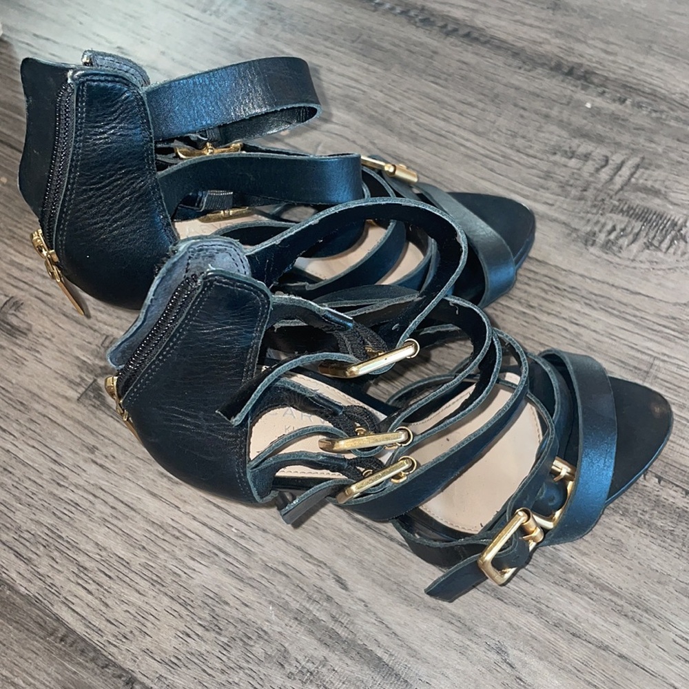 KURT GEIGER CARVELA BLACK STRAPPED HIGH HEELS SIZE 7 (37 EU) - Picture 9 of 13